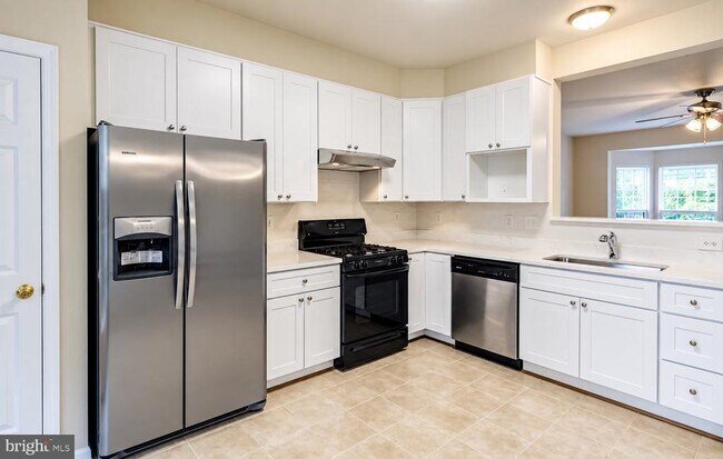 Building Photo - 10708 Croydon Ct