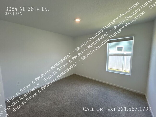 Building Photo - 3084 NE 38th Ln