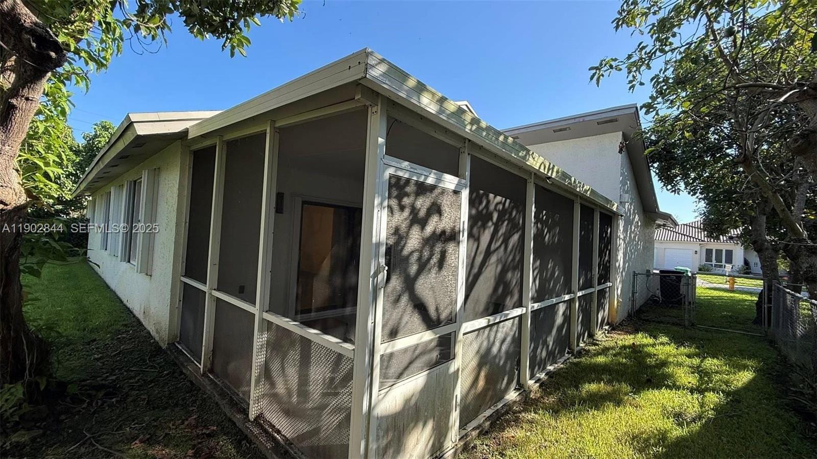 Building Photo - 17010 SW 93rd Ave