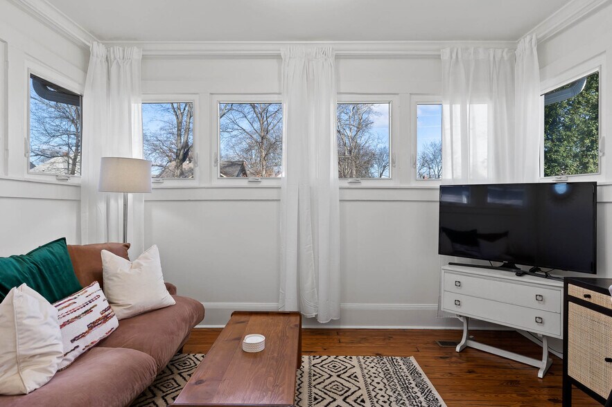 Sunroom attached to back bedroom - 2015 E 12th St