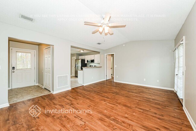 Building Photo - 3943 San Pablo Rd S