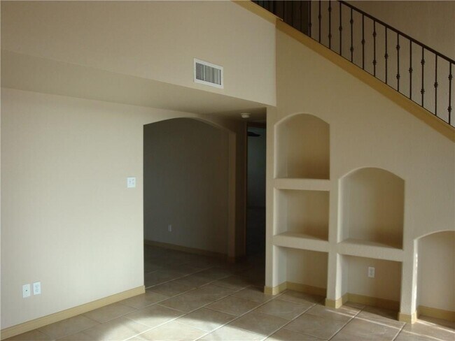 Building Photo - 3808 Tierra Allen Pl