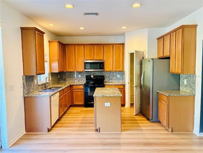 Building Photo - 11126 Creek Haven Dr