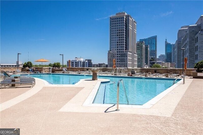 Building Photo - 1080 Peachtree St NE