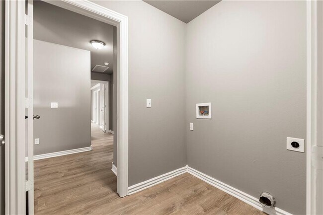 Building Photo - 263 Copper Oaks Dr