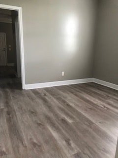 Building Photo - 4921 Eastview Dr
