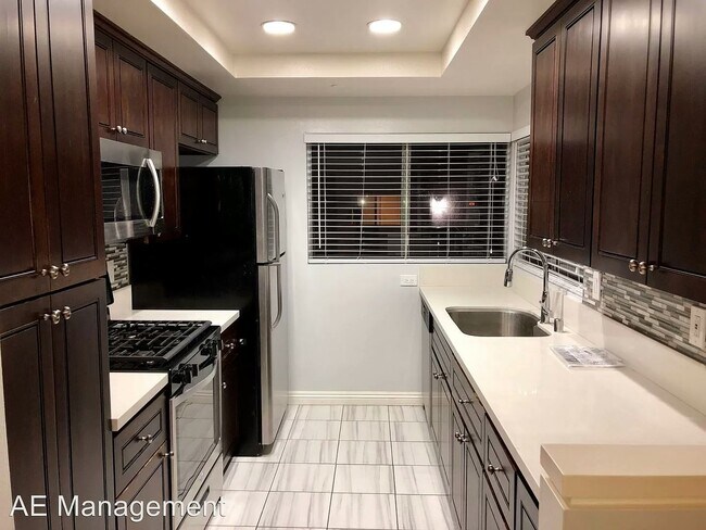 Building Photo - 47 Rockwood