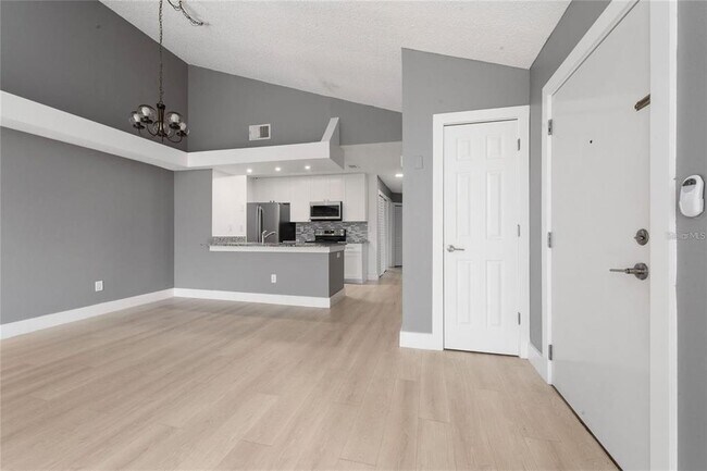 Building Photo - 2727 N Poinciana Blvd