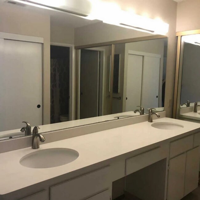 Building Photo - 8376 Riesling Way