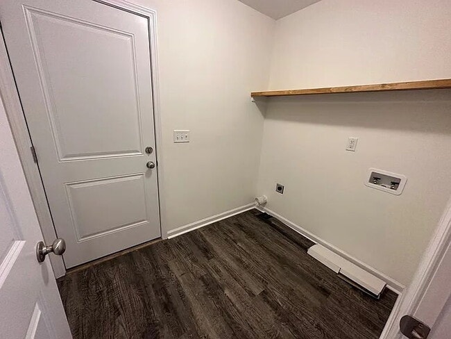 Building Photo - Available soon!