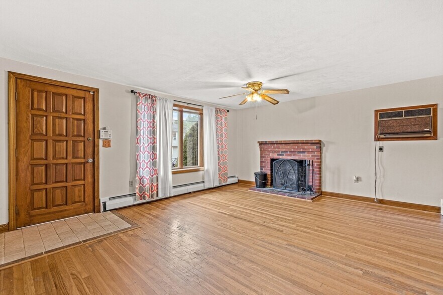 Building Photo - 11 Boline Pl