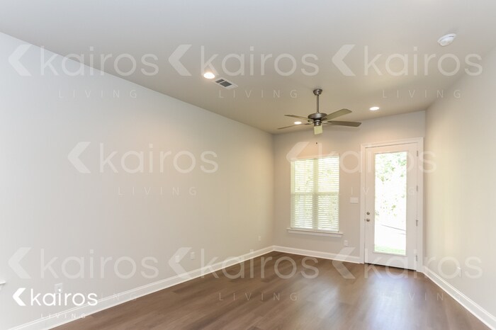 Building Photo - 15713 Boothy Ln