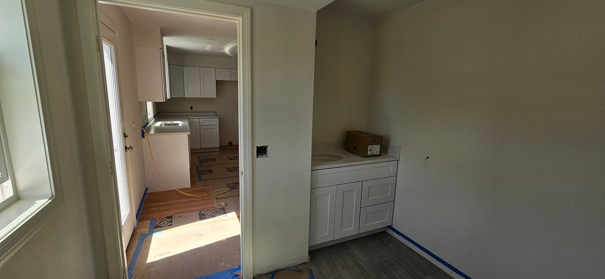 Building Photo - 719 Putnam Pike