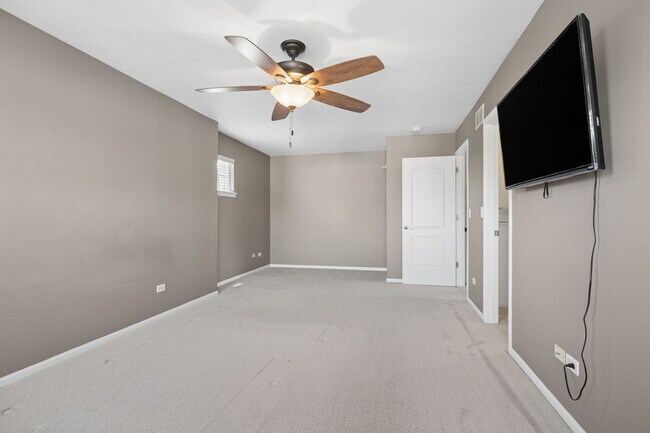 Building Photo - 384 Otto Dr