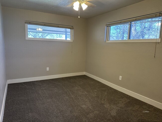 Building Photo - 2883 Bigler Ave