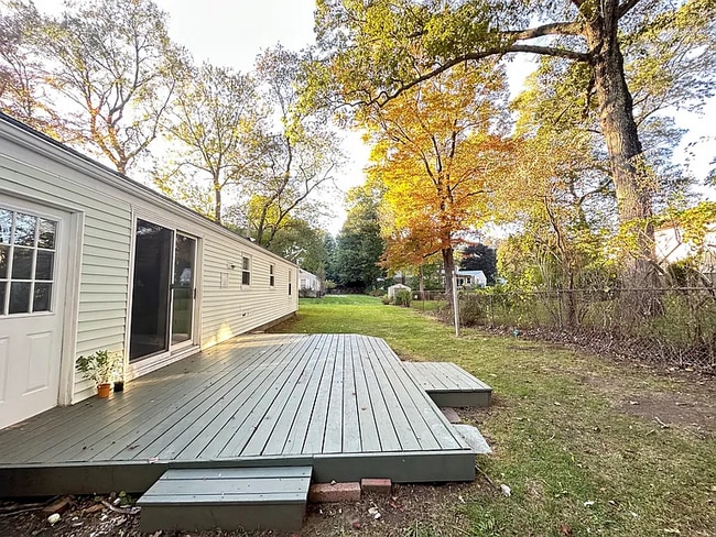 Building Photo - 135 S Pierce Rd