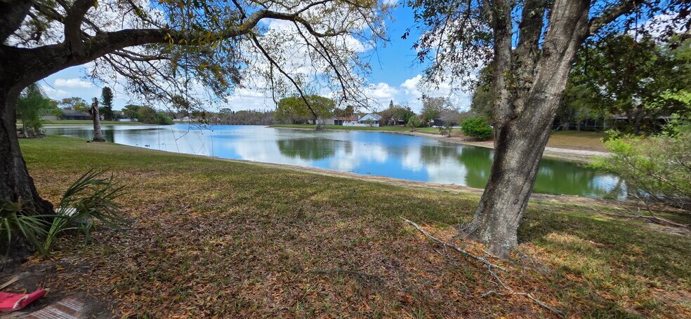 Building Photo - 2010 Chelam Way