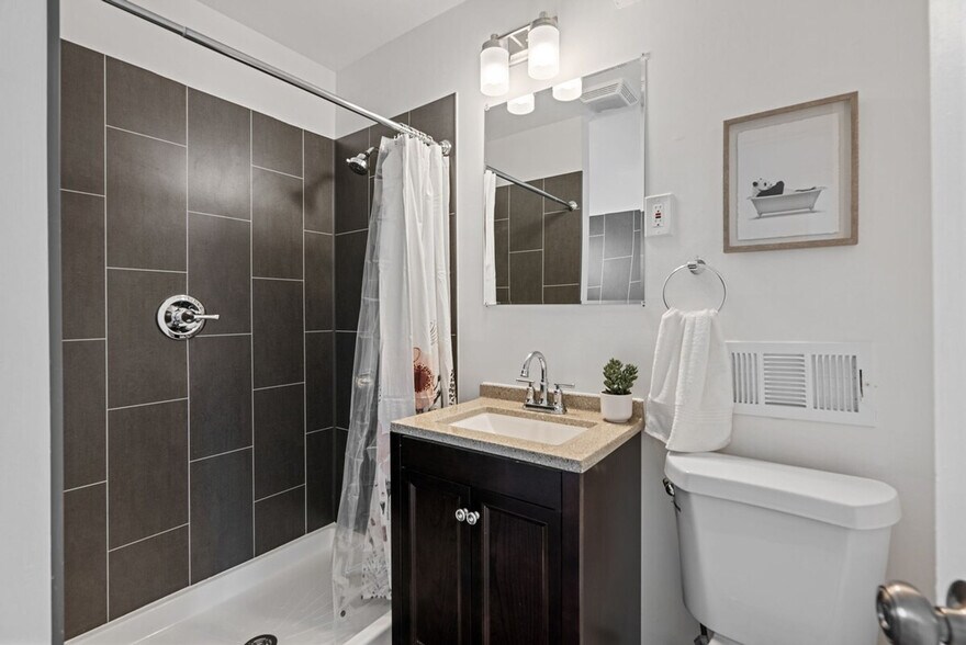 Building Photo - 3691 Salazar Dr