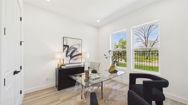 Building Photo - 2417 Harrington St