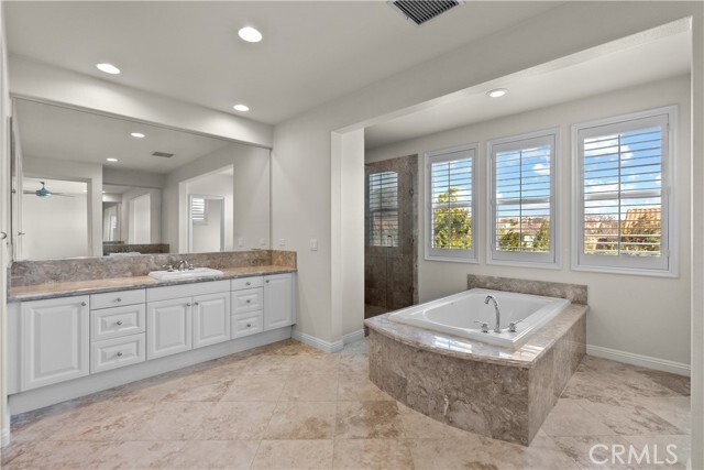 Building Photo - 4132 Prado De Las Cabras