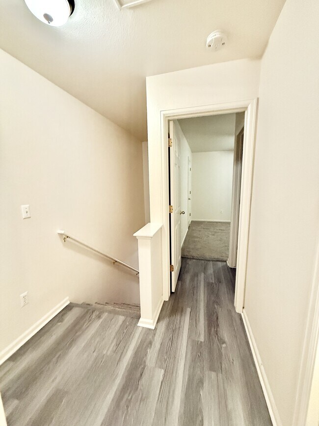 Building Photo - 4527 Starflower Dr