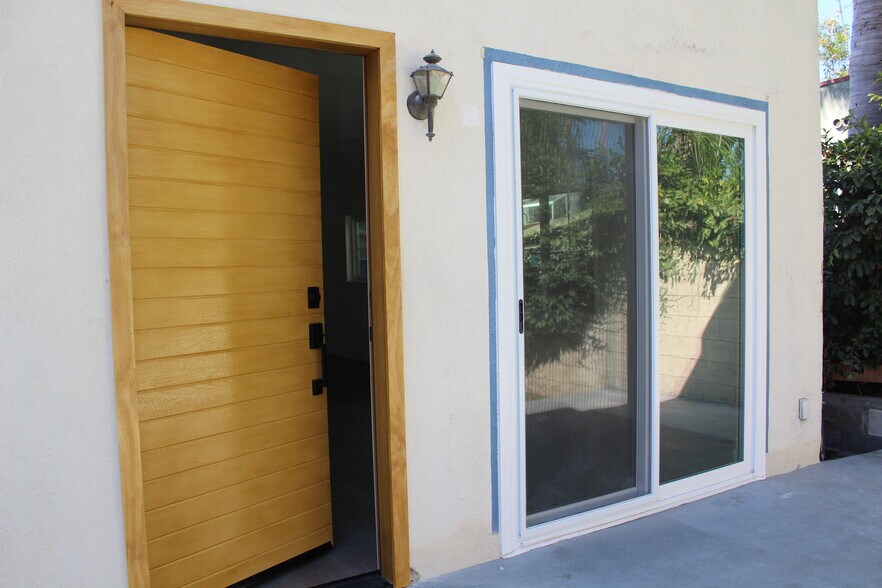 Building Photo - 1037 Pleasantview Ave