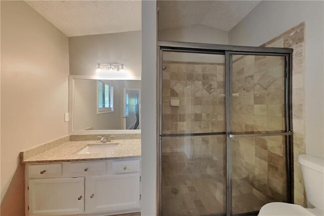 Building Photo - 815 Riverstone Ln