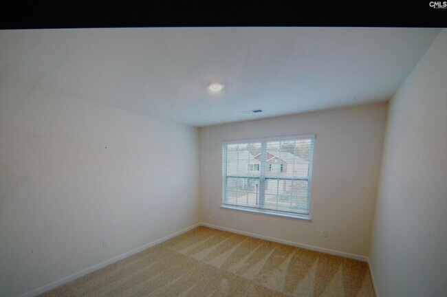 Building Photo - 457 Delahays Rd