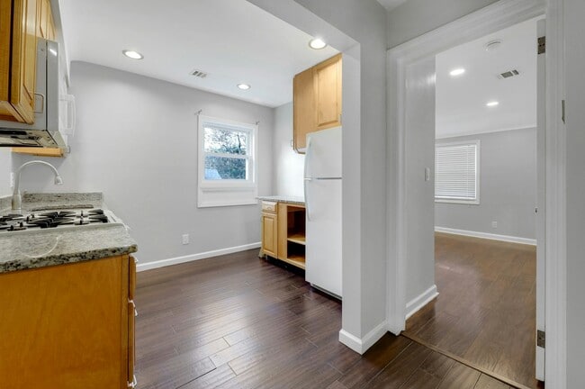 Building Photo - 215 New Milford Ave