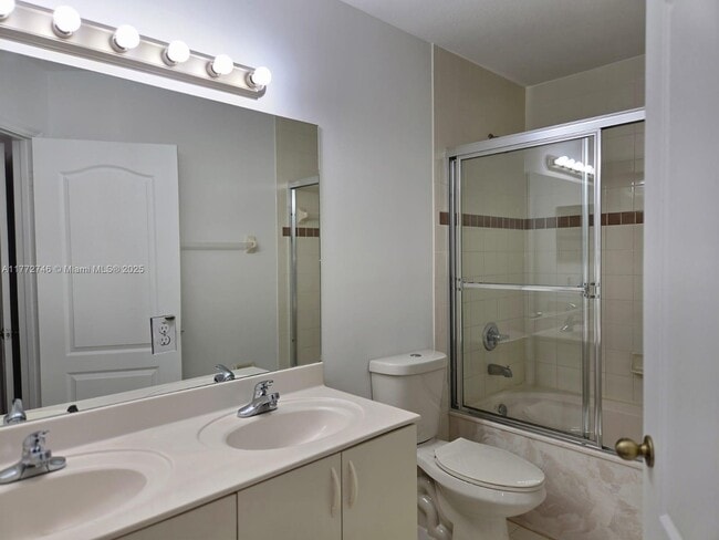 Building Photo - 12868 SW 31st Ct