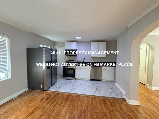 Building Photo - 4509 Roanoke Pkwy
