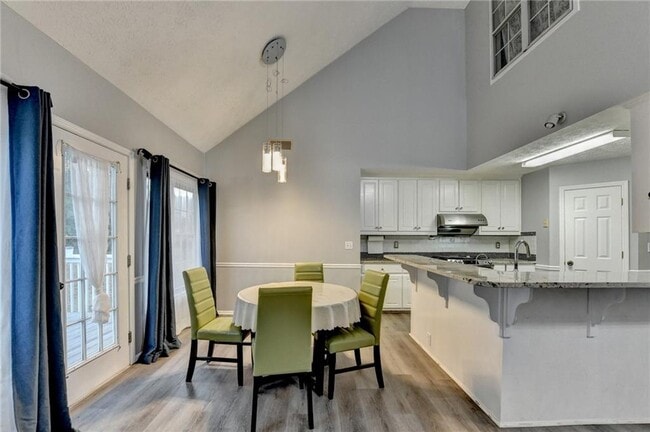 Building Photo - 235 Ruby Forest Pkwy