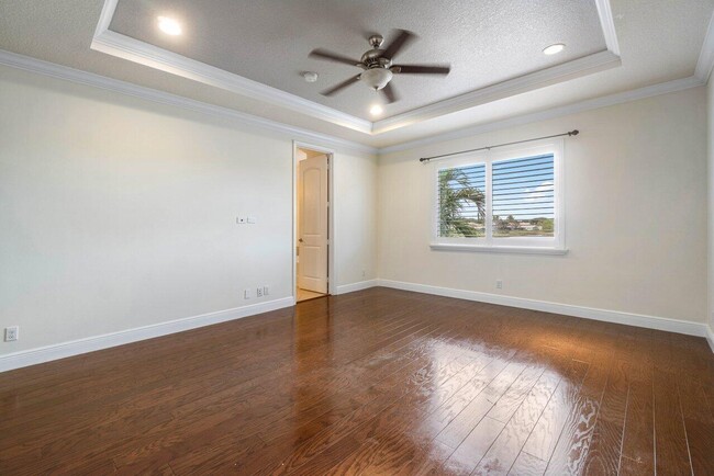 Building Photo - 8429 Cocoplum Sound Ln
