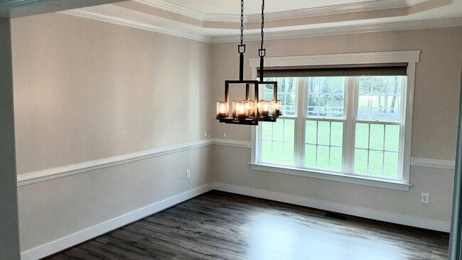 Building Photo - Country Estate Home in Ashland Area