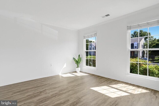 Building Photo - 7825 Harrowgate Cir