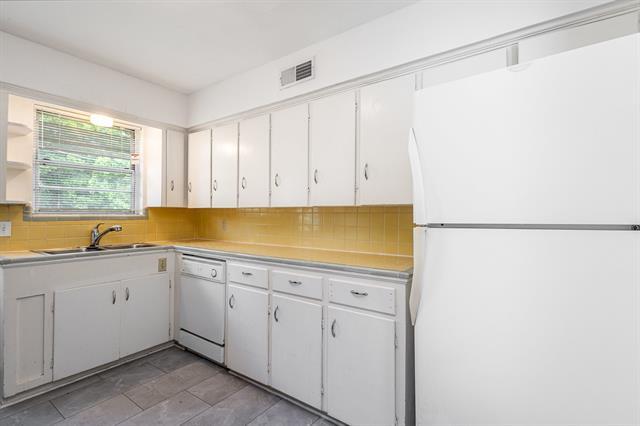 Building Photo - 6709 Ascot Ln