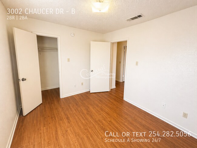 Building Photo - 3002 Chaucer Dr