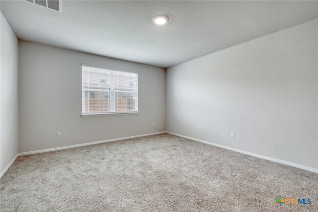 Building Photo - 113 Finley Rae Dr