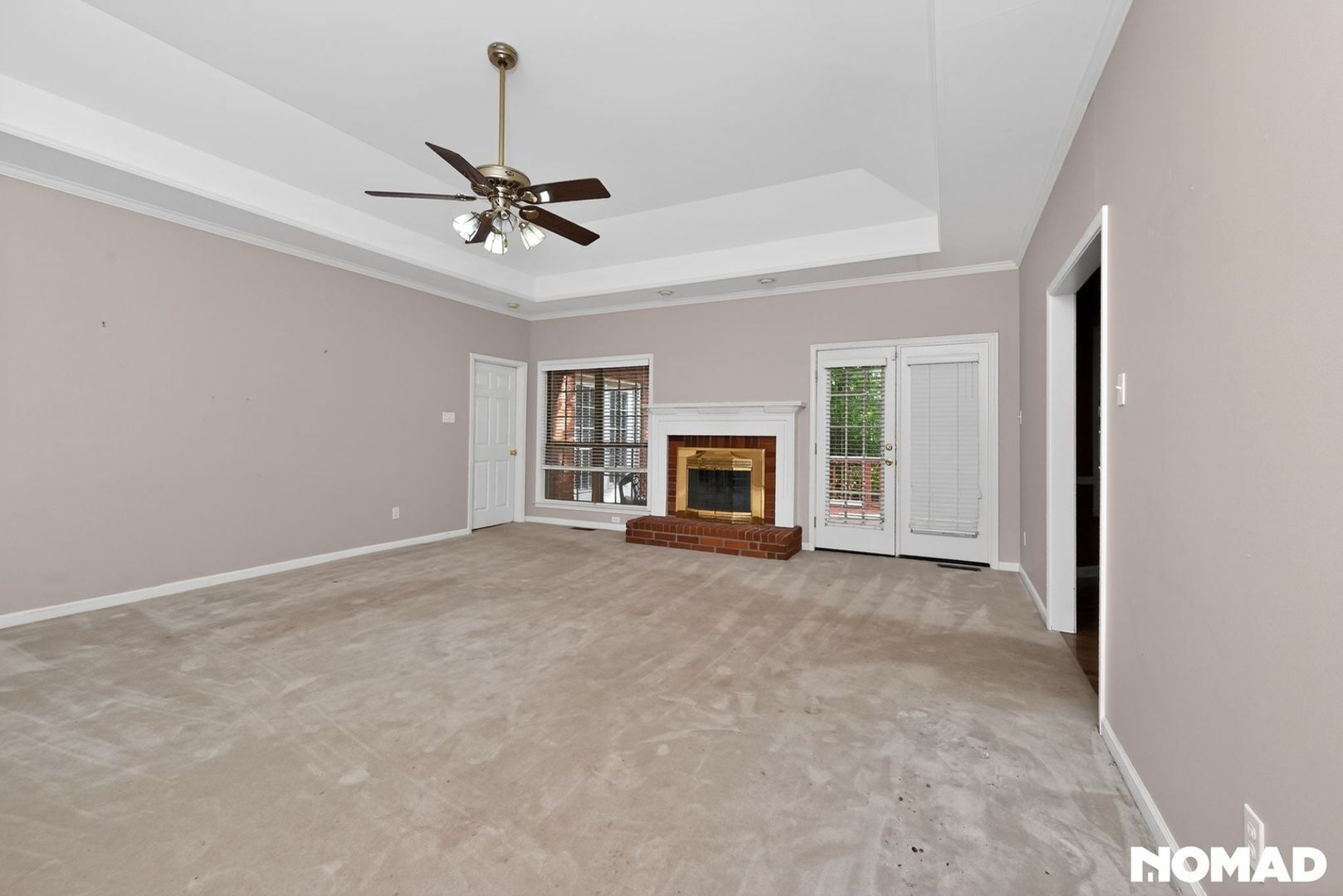 Building Photo - 1219 Loyola Dr