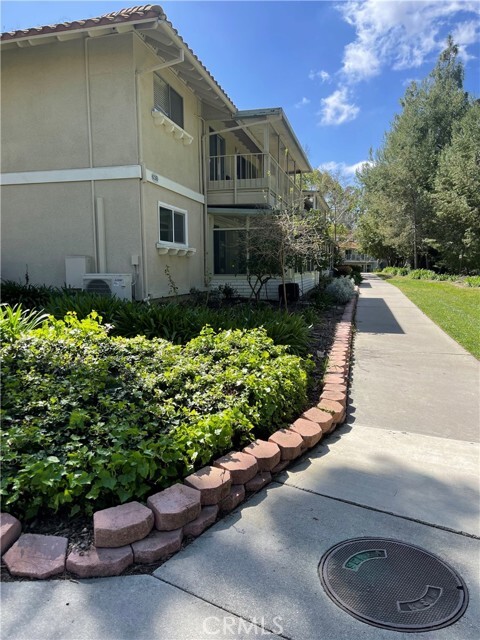 Building Photo - 638 Avenida Sevilla