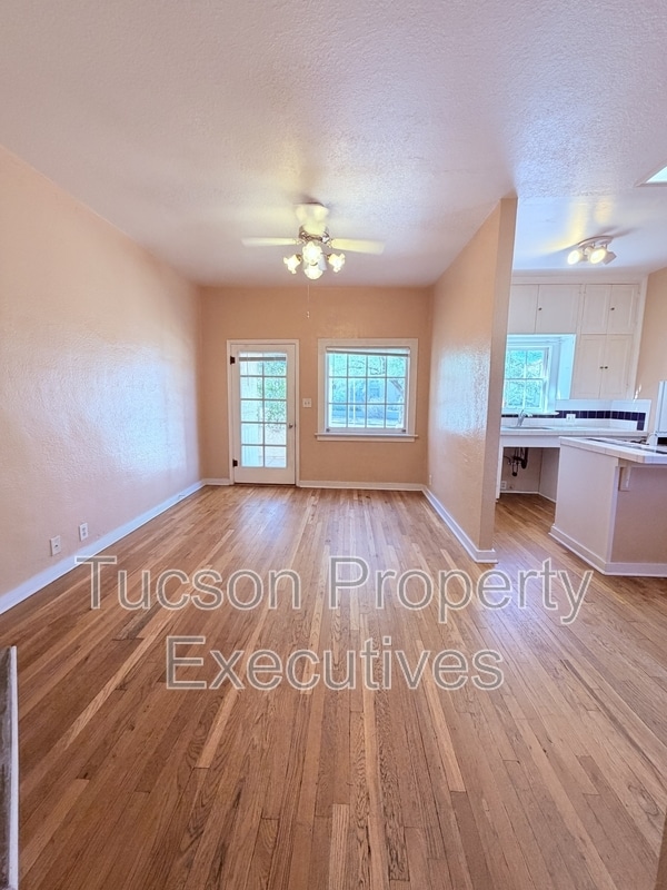 Building Photo - 1222 N Olsen Ave