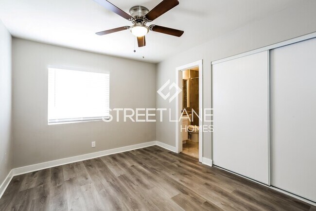 Building Photo - MEMORIAL DAY SPECIAL!! NOW OFFERING FIRST ...