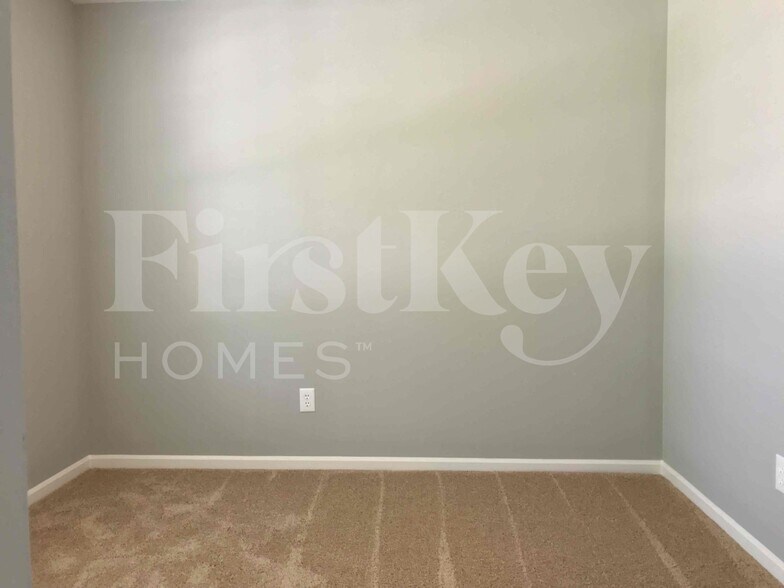 Building Photo - 66 Chip Dr