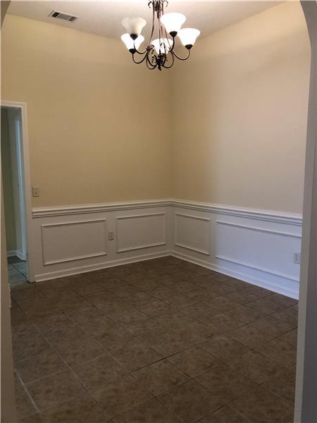 Building Photo - 15 Ledgestone Ln