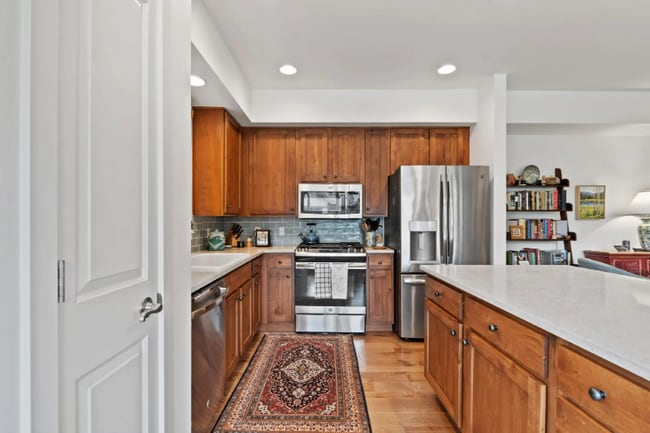 Primary Photo - 6310 Locarno Dr
