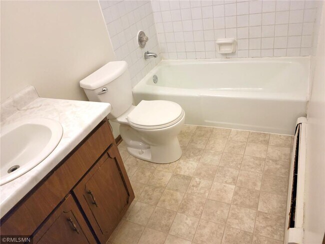 Building Photo - 218 N Jefferson St