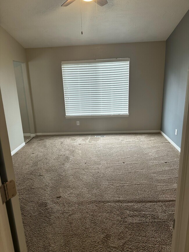 Building Photo - 5778 Ballerina Way