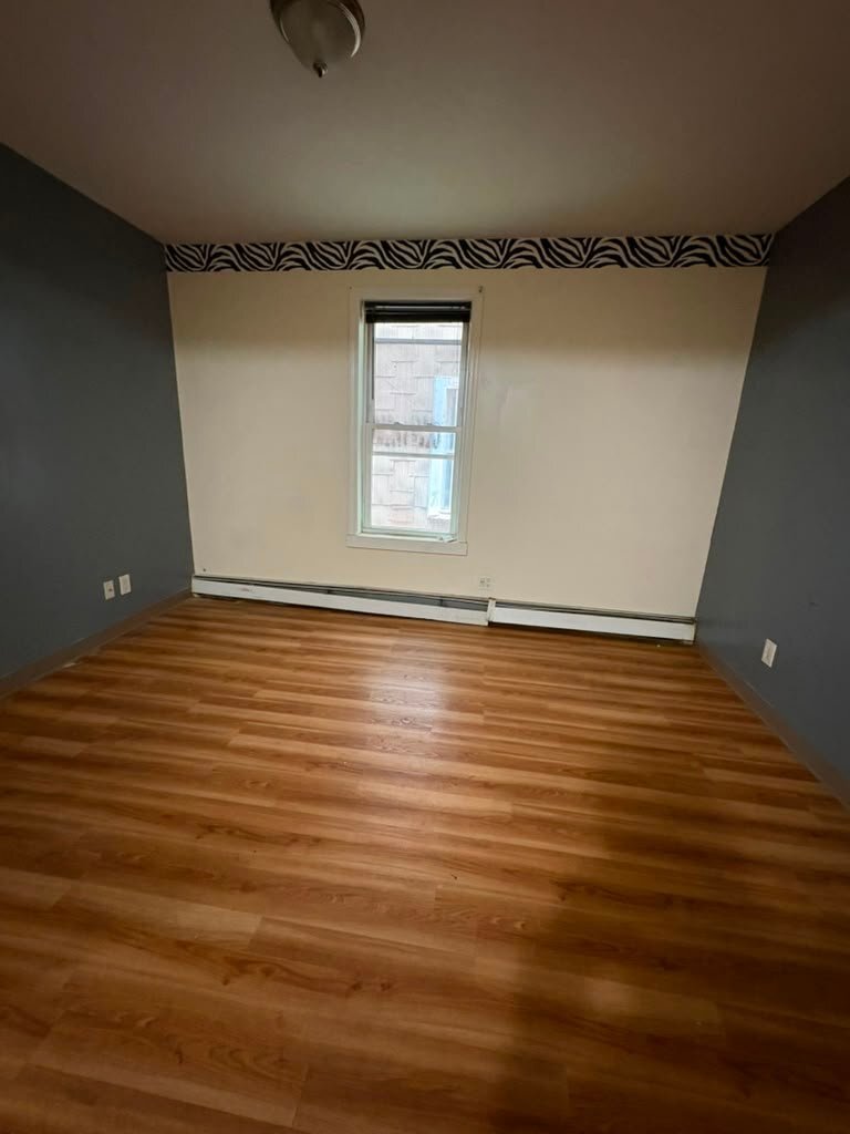 Building Photo - 142 Beech St