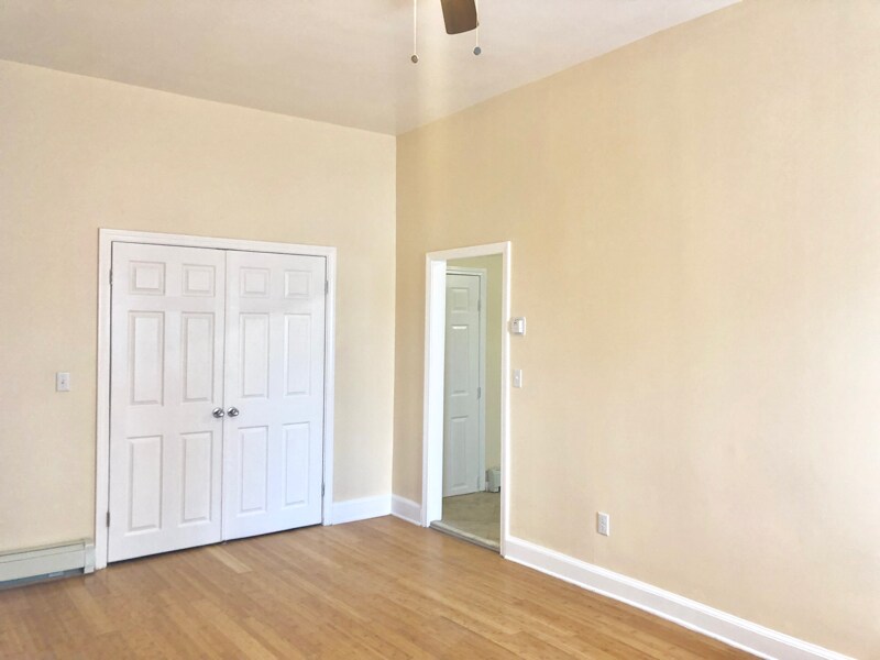 Building Photo - 145 Magnolia St