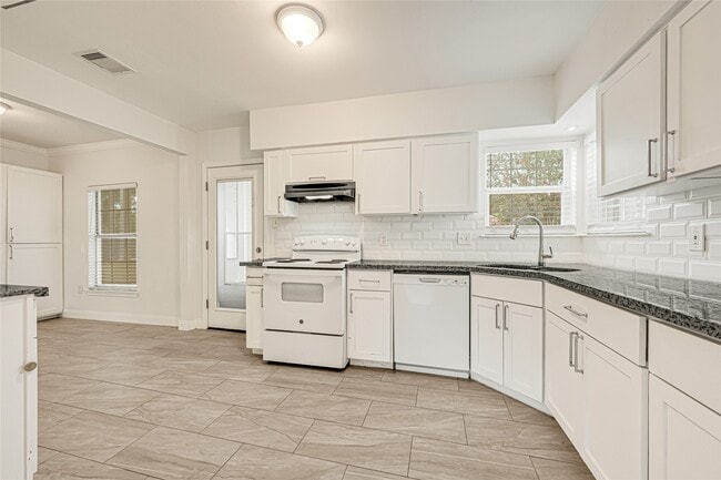 Building Photo - 4390 Harvest Ln
